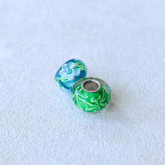 Two PC Murano Glass Spacer Bead Charms Green Blue Handmade Italian Glass Set - Picture 1 of 4
